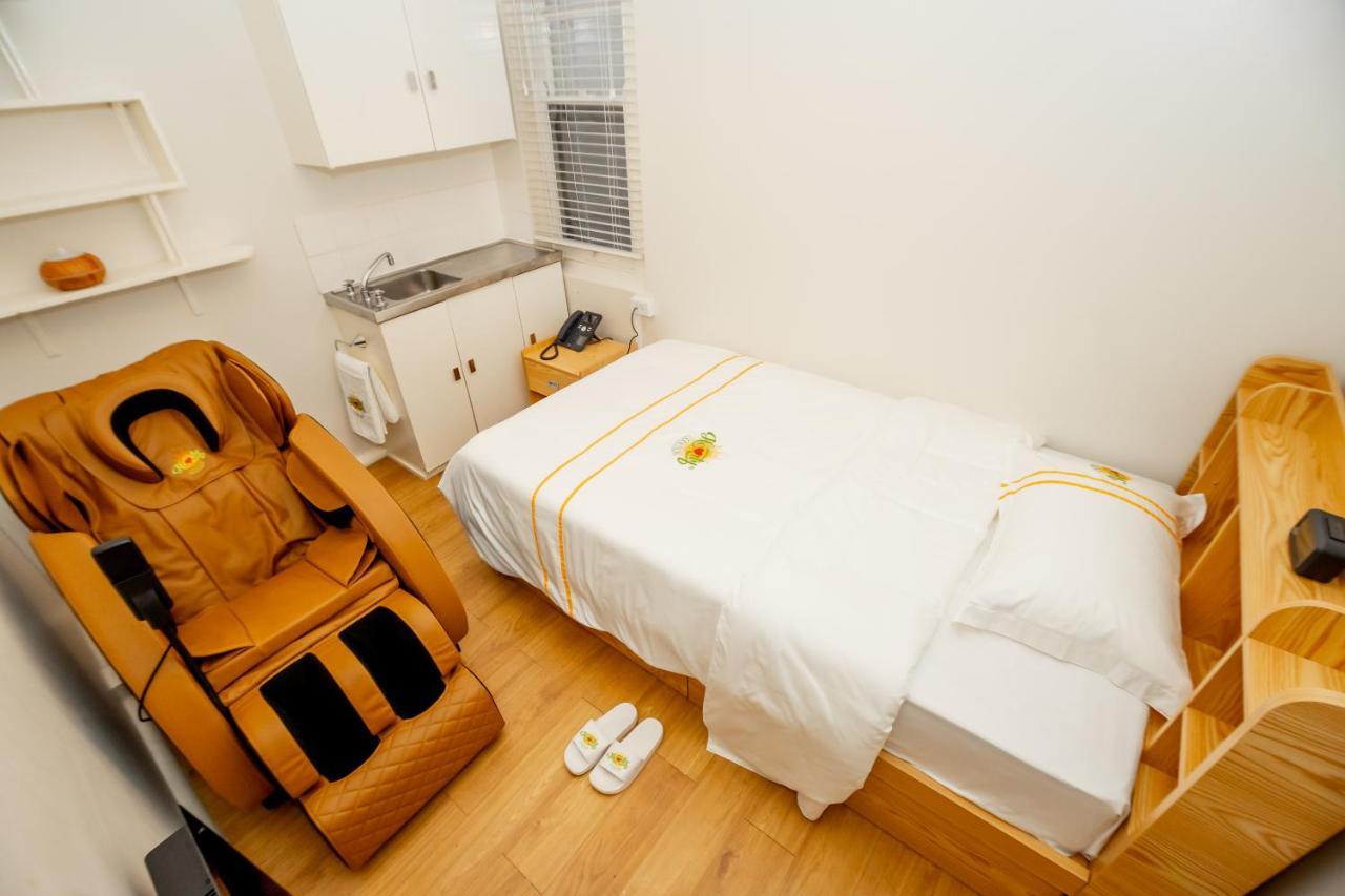 Hearty Center Motel Катумба Екстериор снимка