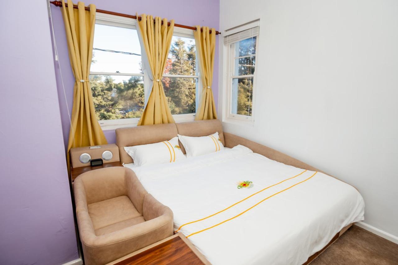 Hearty Center Motel Катумба Екстериор снимка