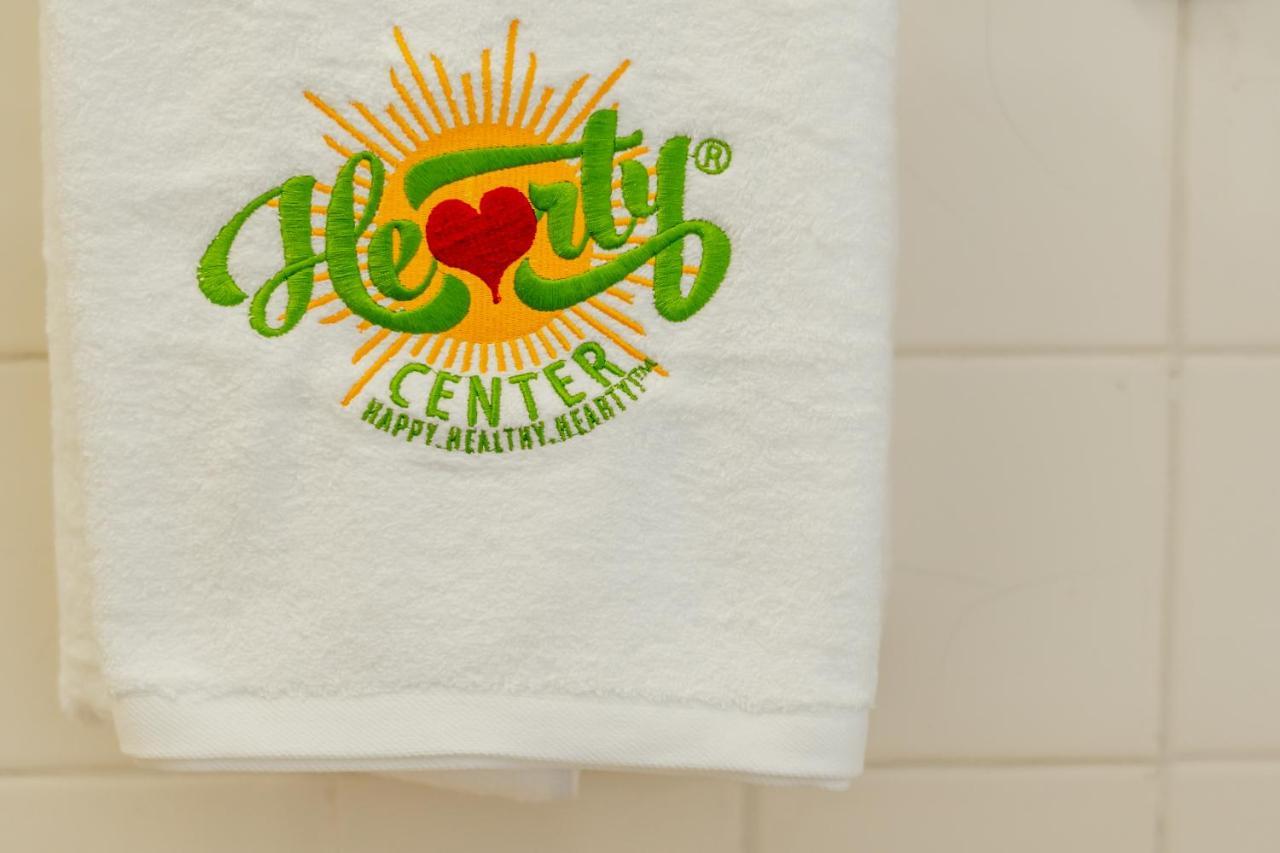 Hearty Center Motel Катумба Екстериор снимка
