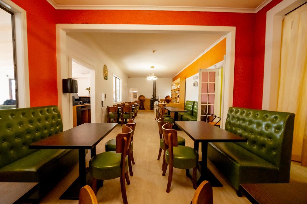 Hearty Center Motel Катумба Екстериор снимка