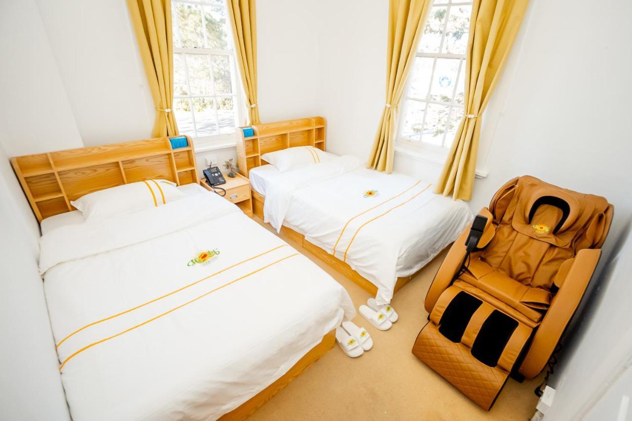 Hearty Center Motel Катумба Екстериор снимка