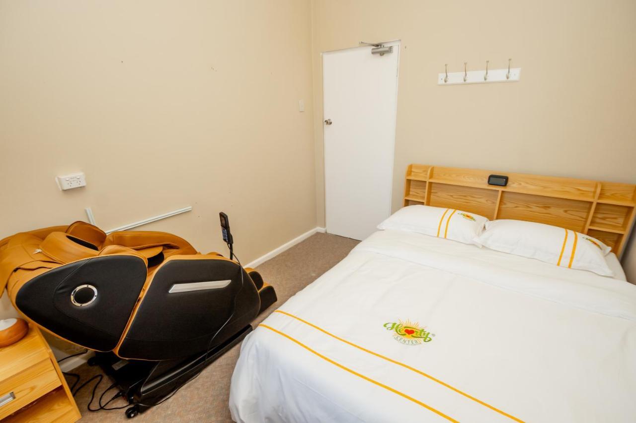 Hearty Center Motel Катумба Екстериор снимка