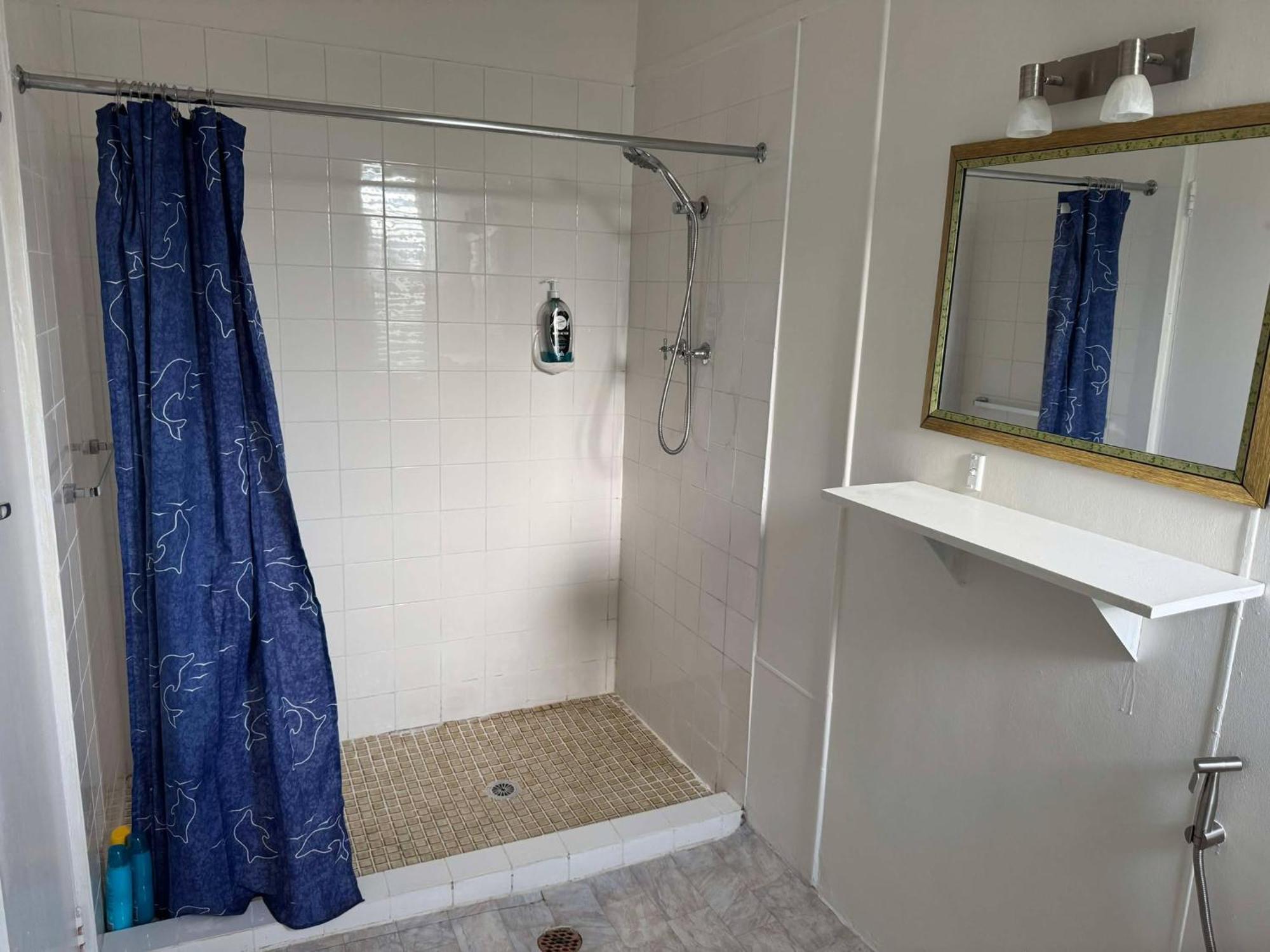 Hearty Center Motel Катумба Екстериор снимка